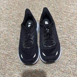 HOKA Clifton Sneaker